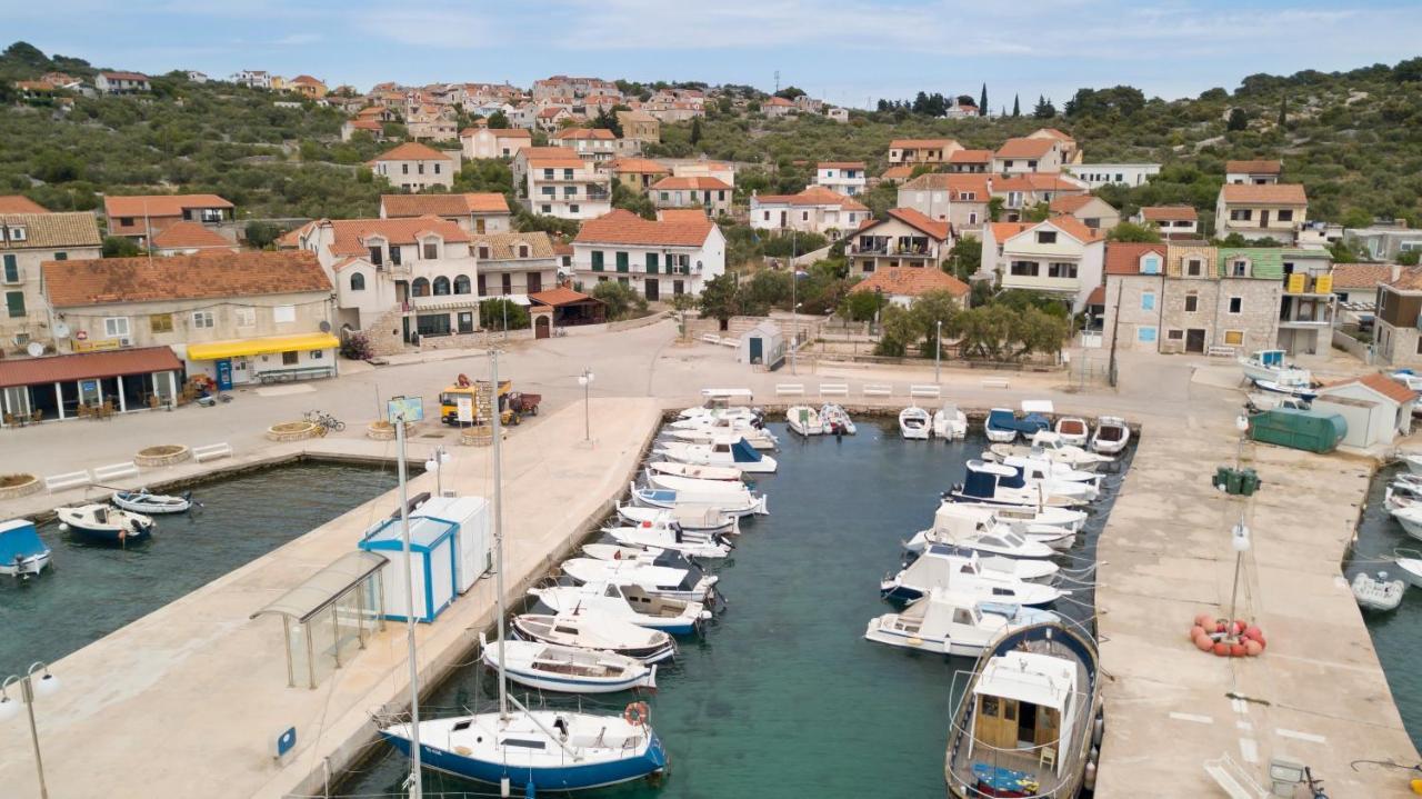 Kaprije Apartmani Tina I Ena Εξωτερικό φωτογραφία