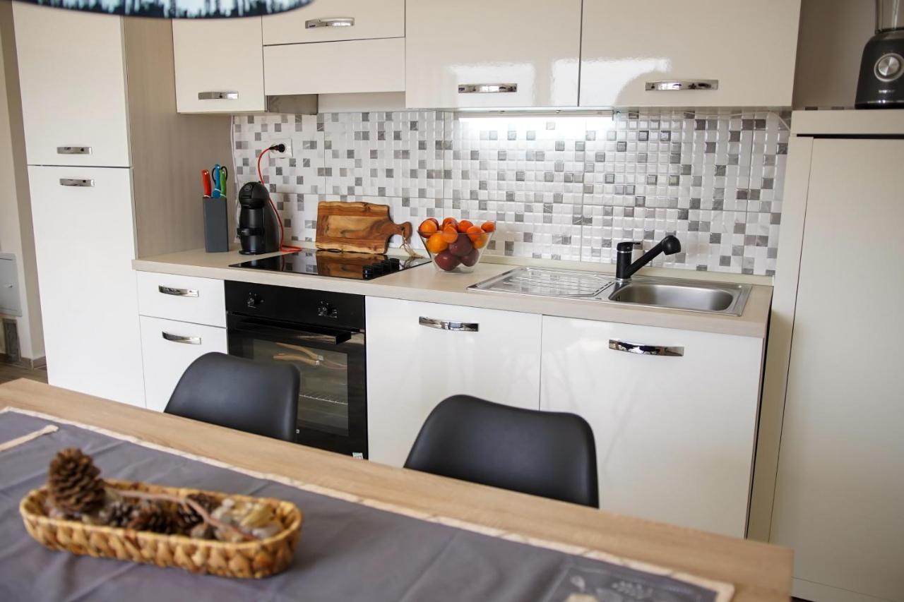 Kaprije Apartmani Tina I Ena Εξωτερικό φωτογραφία