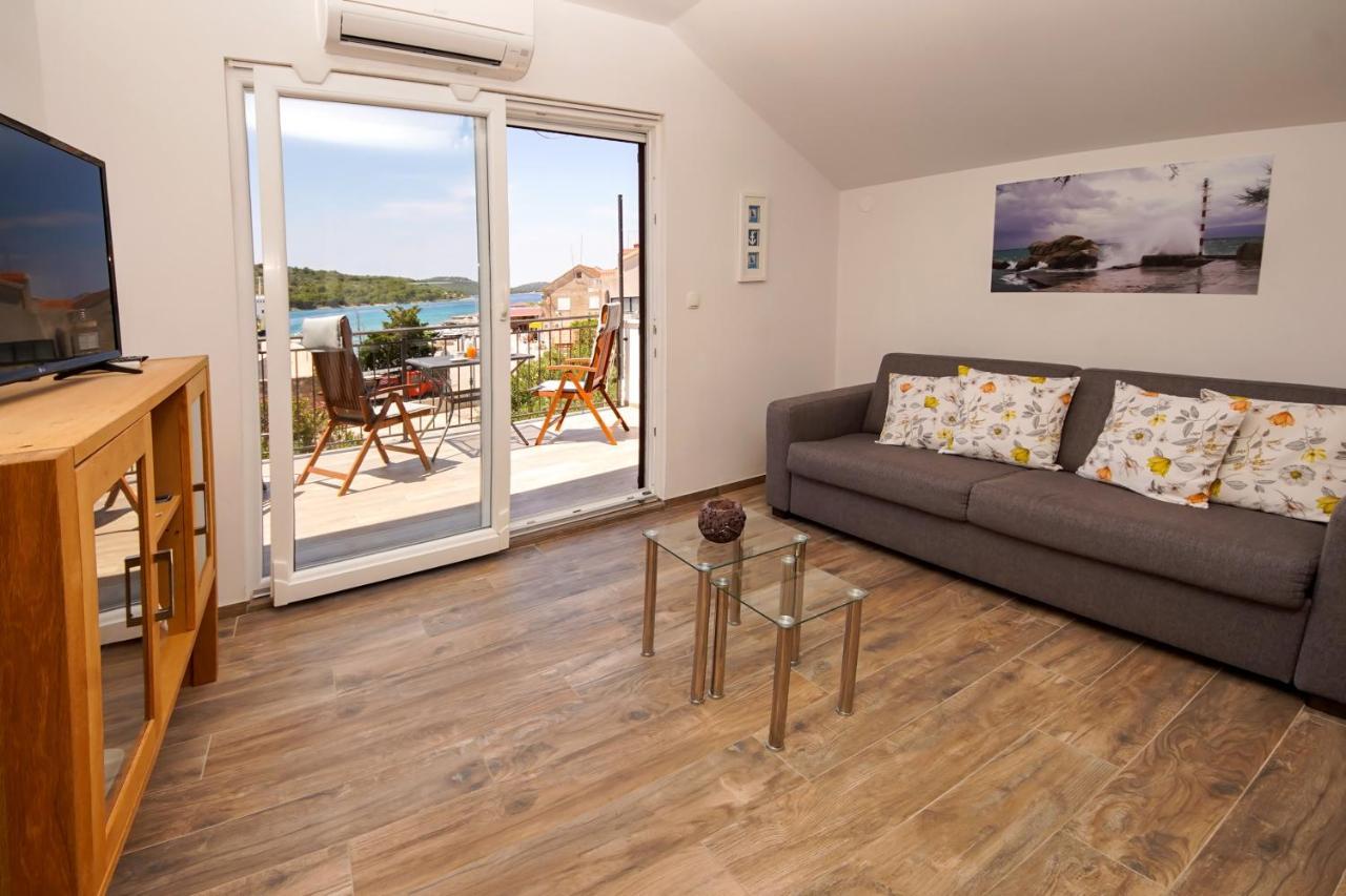 Kaprije Apartmani Tina I Ena Εξωτερικό φωτογραφία